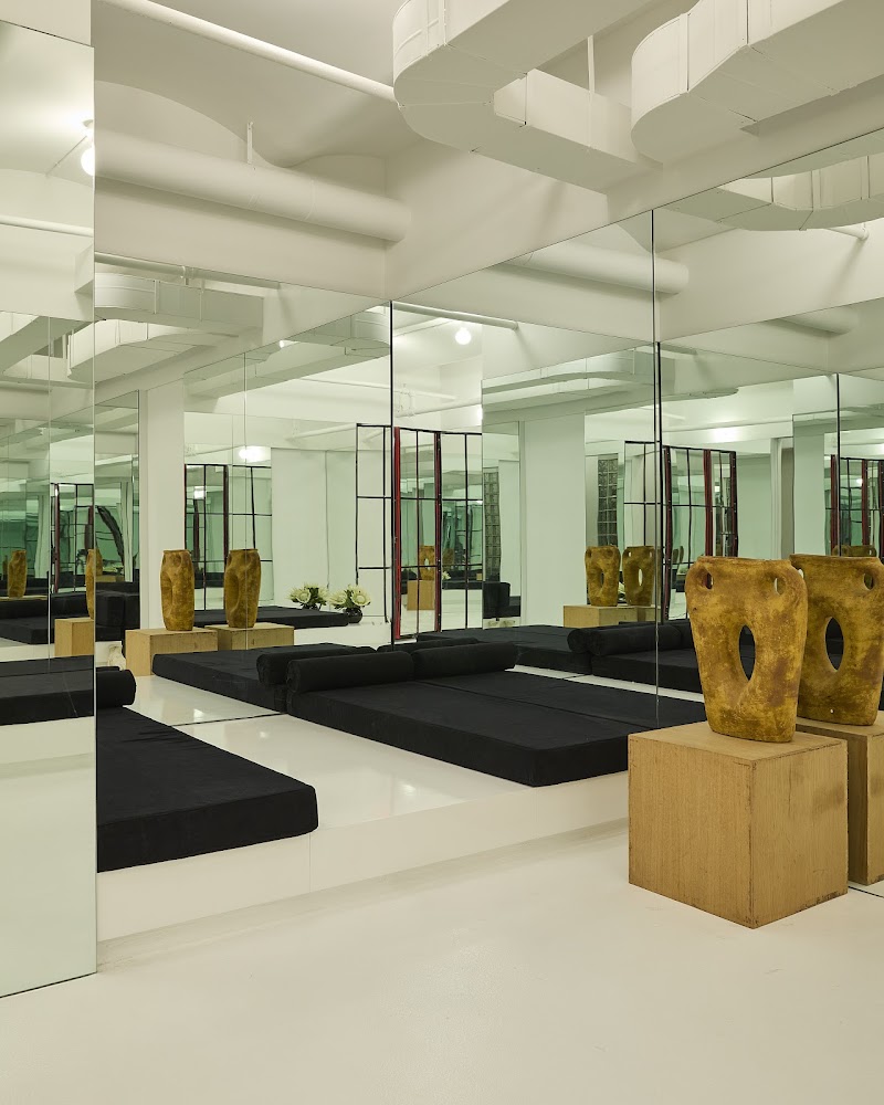 SKY TING YOGA – Yoga Studio in NOHO photo 4