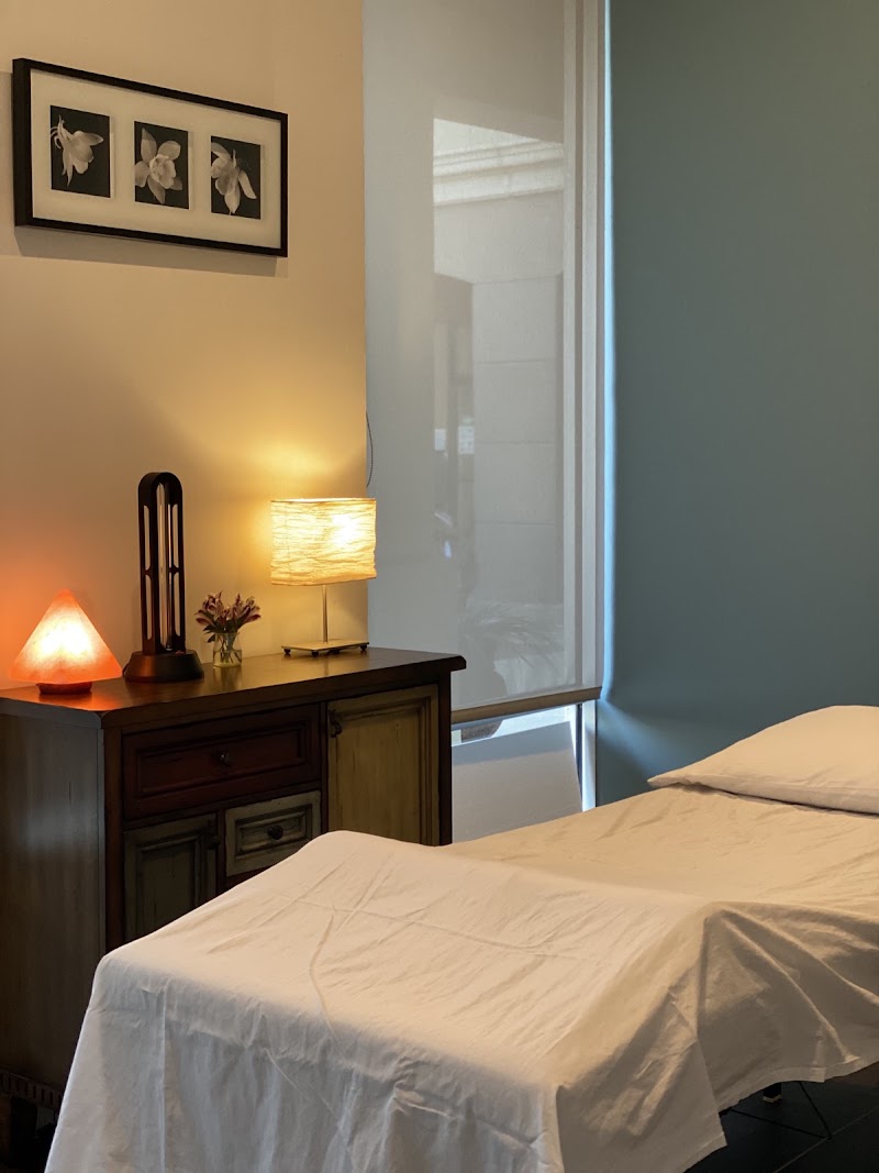 Lotus Hands Acupuncture & Herbal Medicine photo 5