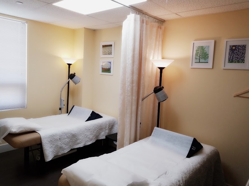 LOHAS ACUPUNCTURE AND HERBS