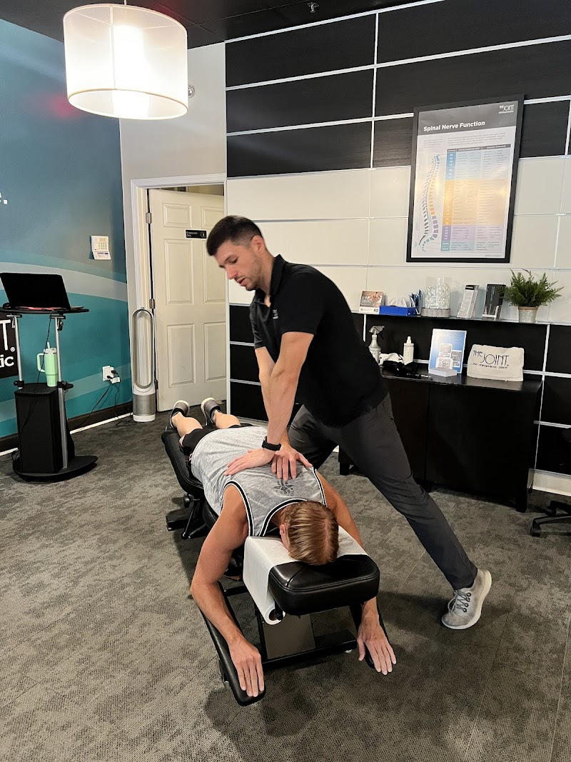The Joint Chiropractic Midtown photo 4