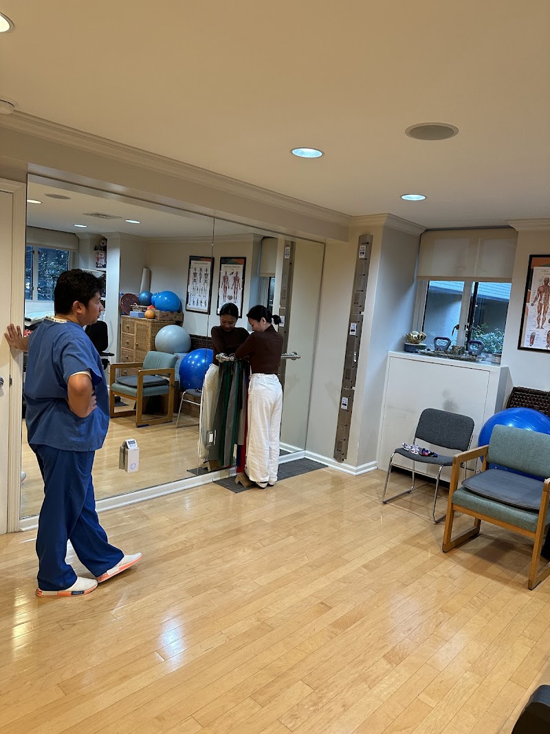 Upper Manhattan Physical Therapy PC photo 3