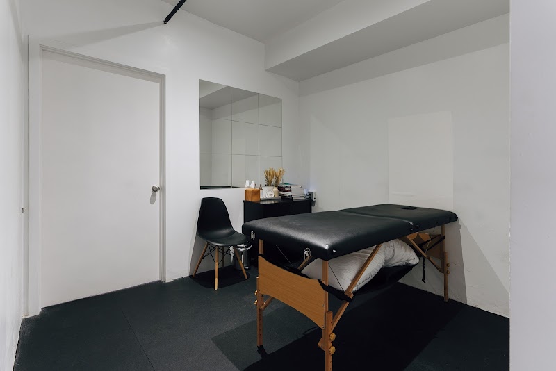 Moment Physical Therapy and Performance | Downtown Manhattan photo 4