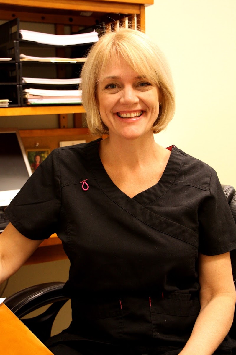 Jennifer Gentry, NMD