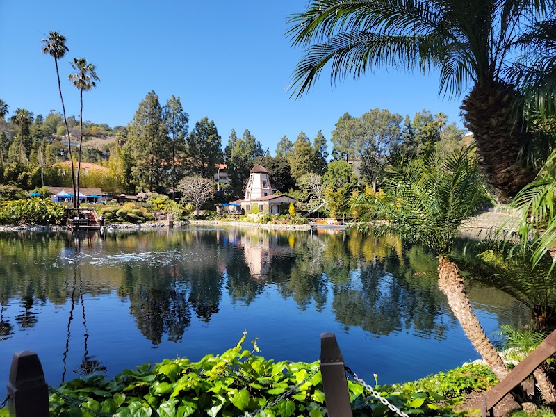 SRF Lake Shrine (Reservation Required) photo 5