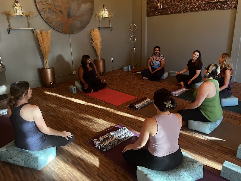 Oak + Lotus Yoga photo 4