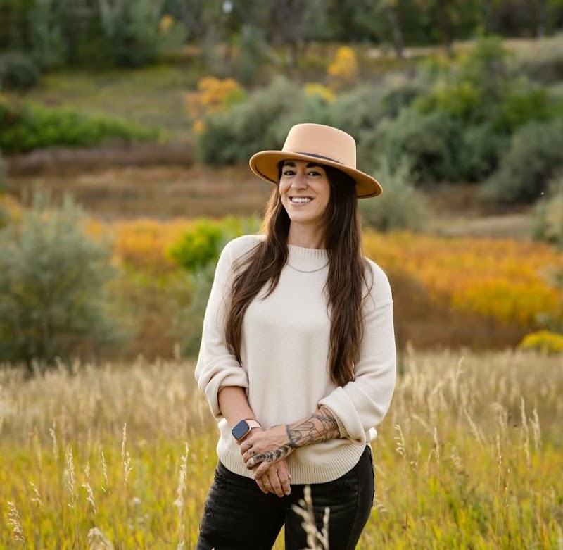 Katie Wessels High End Energy Healing & Trauma Integrative Coaching
