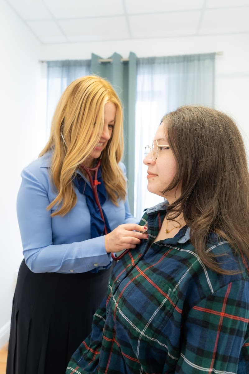 Dr. Alexandra Shustina - Functional and Integrative Gastroenterologist photo 2