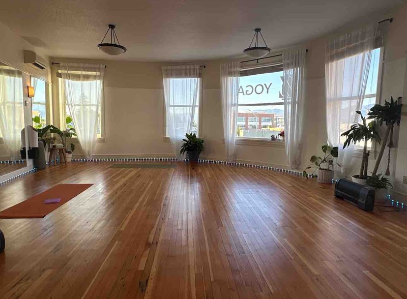 Zen + Tonic Yoga photo 3