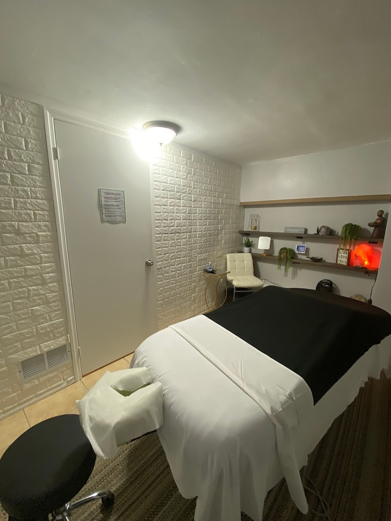 LizWell Massage Therapy photo 2