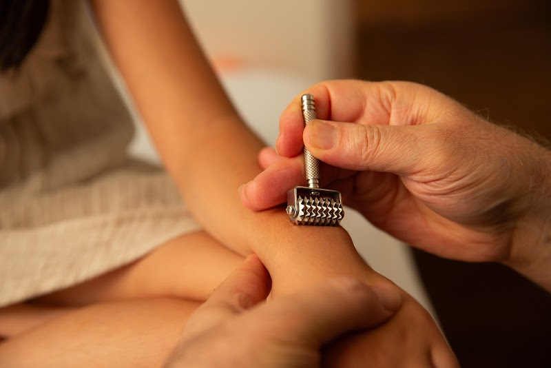 Moshen Center Acupuncture & Herbs
