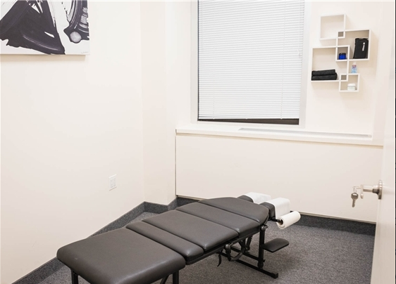Active Physical Therapy & Chiropractic Group photo 3
