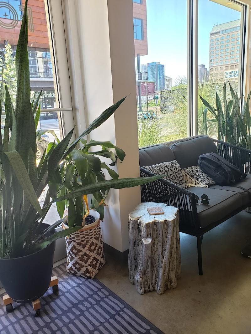 Form + Function Massage photo 5