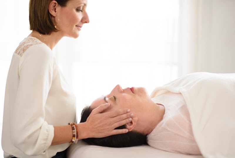 Caroline Vigery: Reiki Master & Intuitive photo 4