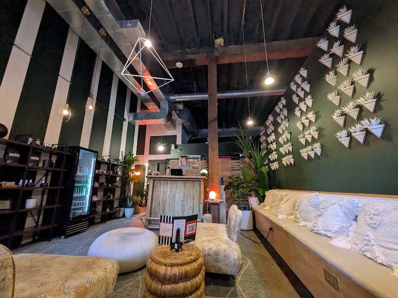 AUSTINDEEP Downtown photo 4