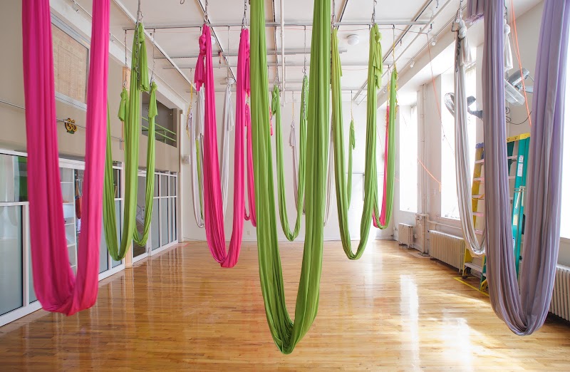 Om Factory NYC photo 2