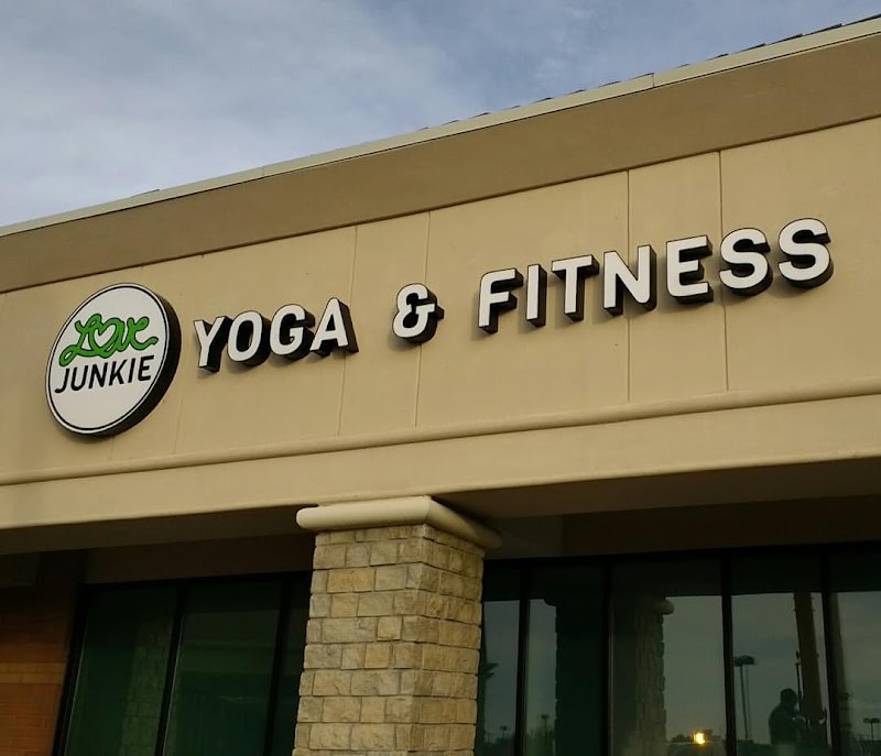 Love Junkie Yoga & Fitness photo 4