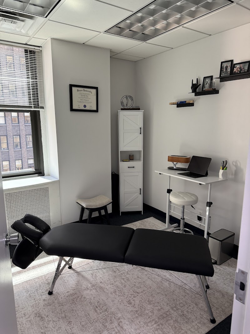 B2B Chiropractor photo 2