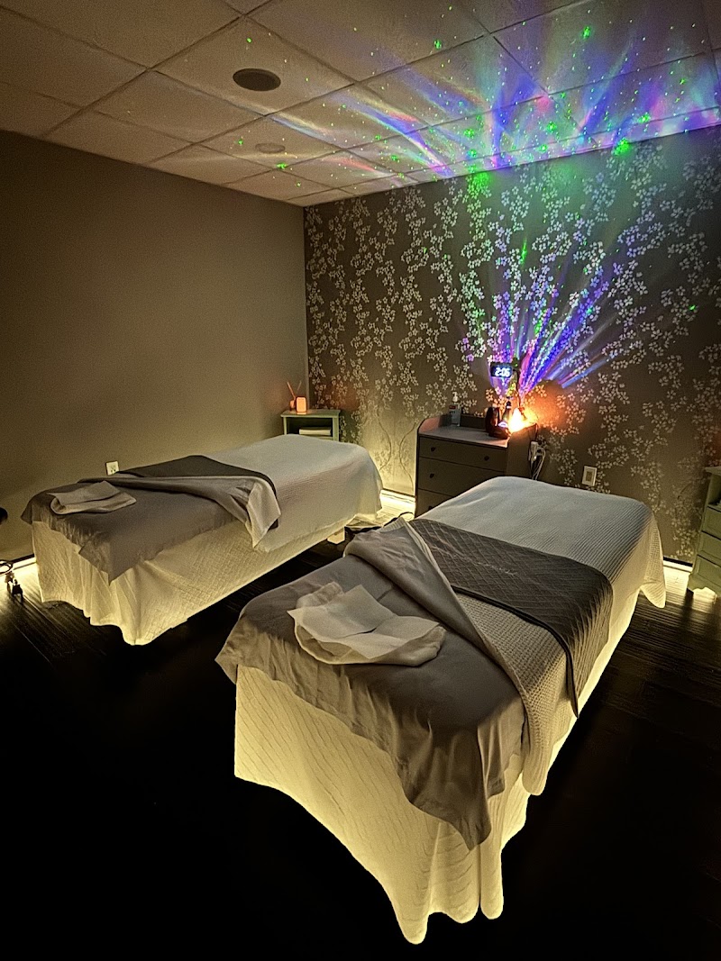 Massage Etoile - Howell Mill Road photo 4