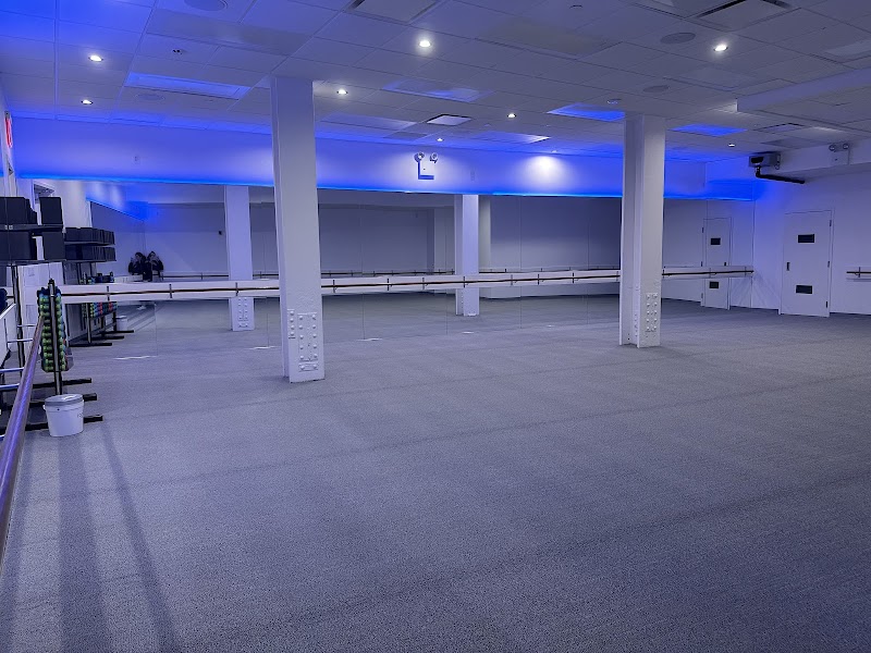 Hot 8 Yoga photo 3