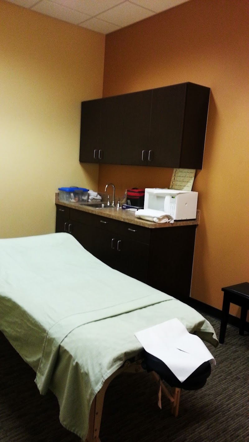 Quan Acupuncture & Pain Relief Clinic photo 3