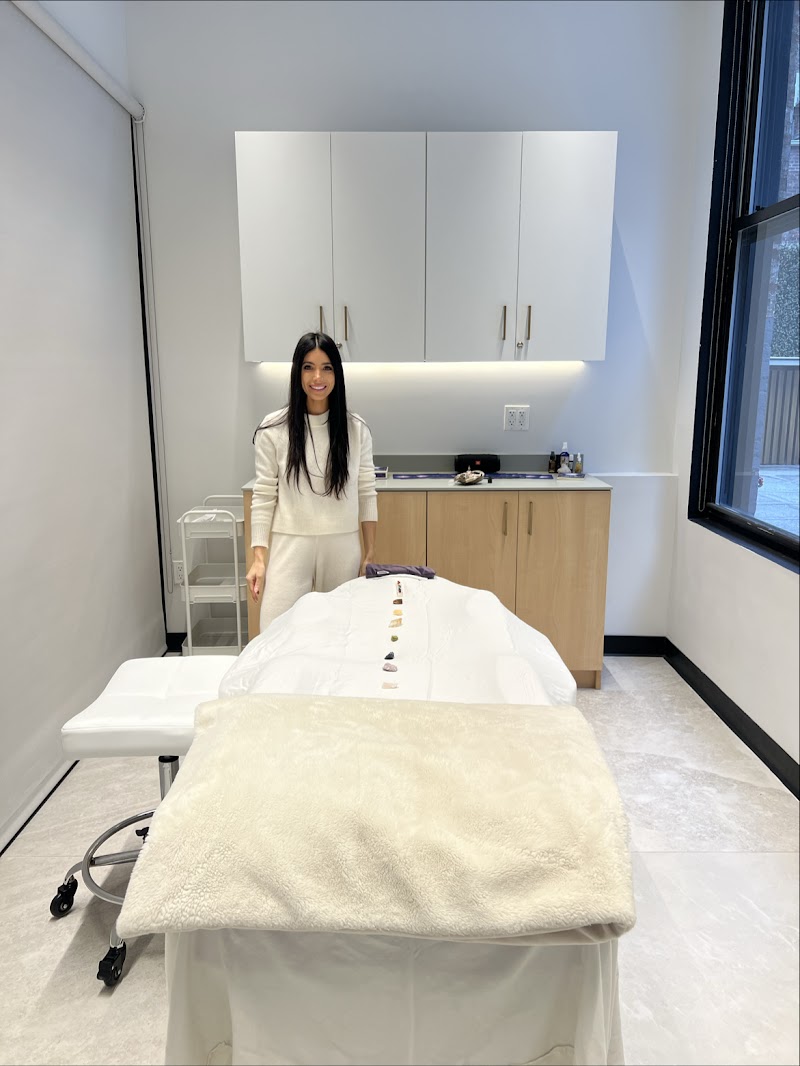 Lauren Eve Healing