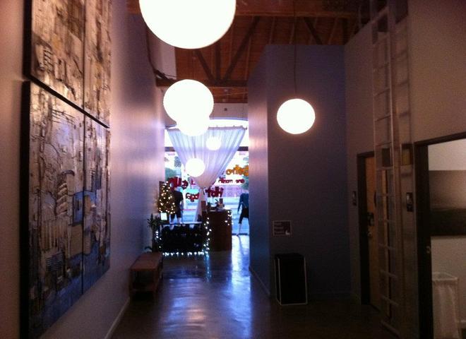 North Ray Yoga - La Brea photo 5