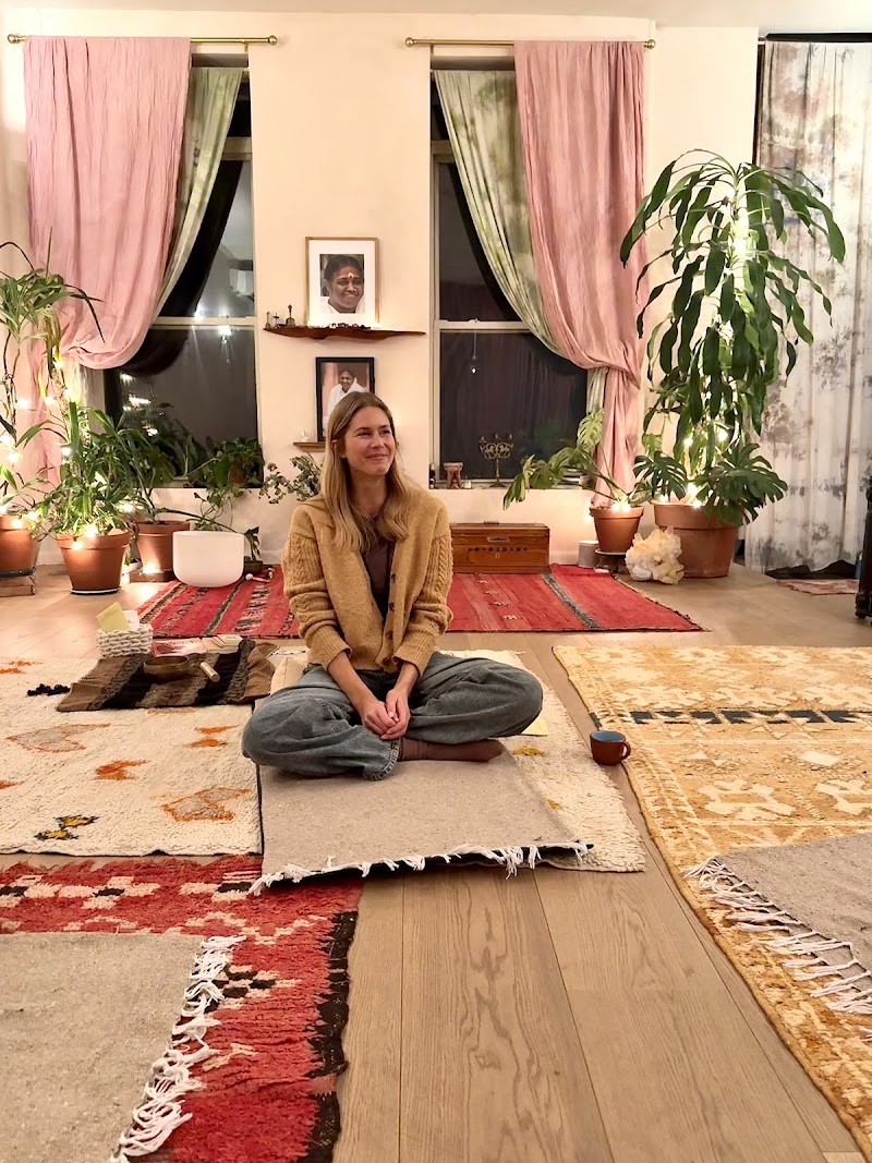 Reiki Healing with Sandrine photo 4
