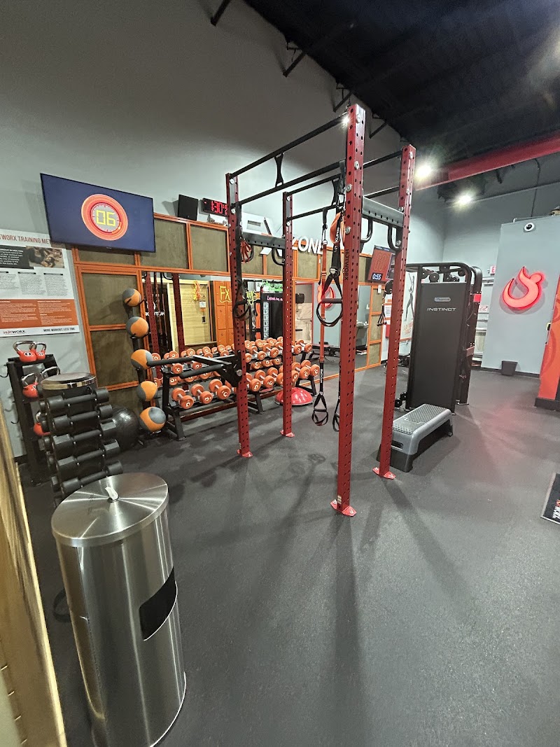 HOTWORX- Houston, TX - Channelview photo 3