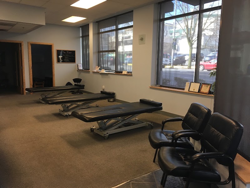Seattle Chiropractic Spine & Injury Center photo 2