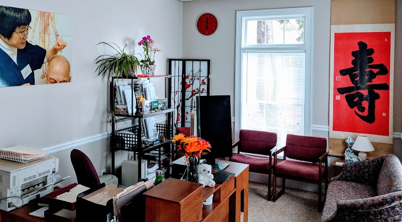 Atlanta Acupuncture Center: Li Hua Licensed Acupuncturist photo 3