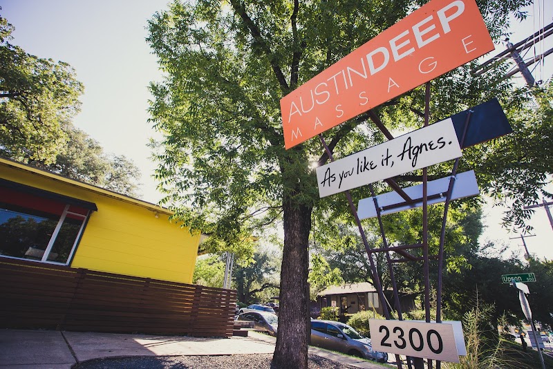 AUSTINDEEP Lake Austin photo 5