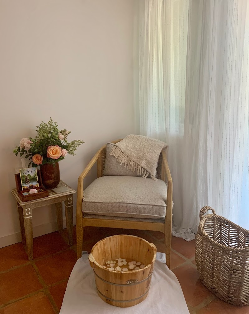 Four Pillars Ayurveda photo 2