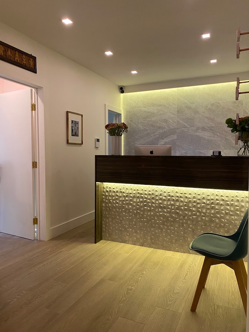 Comuni Acupuncture - Queens Acupuntura